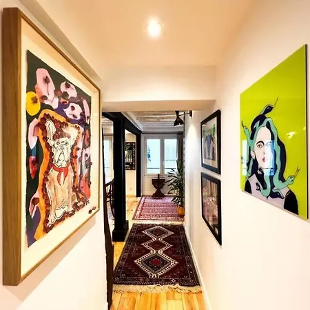 10th Arrondissement Cozy Retreat Apartment *